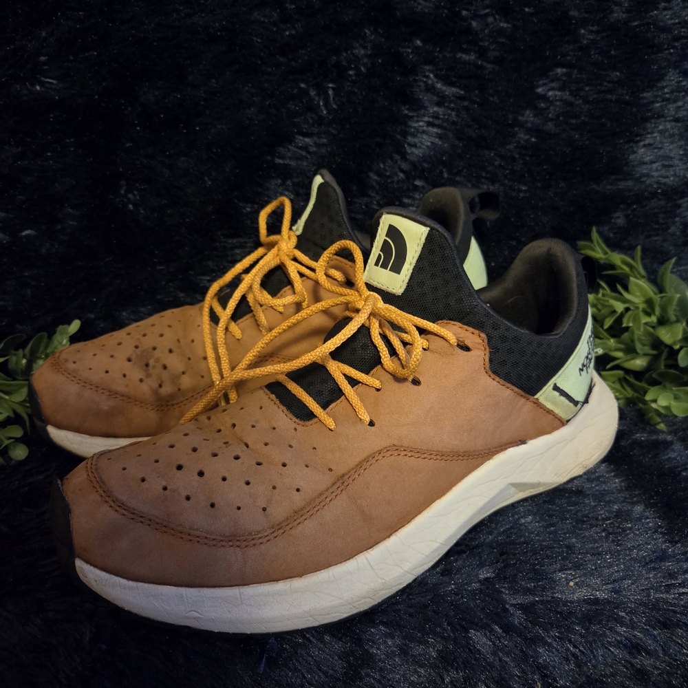 The North Face Men’s 8 / Women’s 9.5 Brown Leather Trail Sneakers Casual Shoes